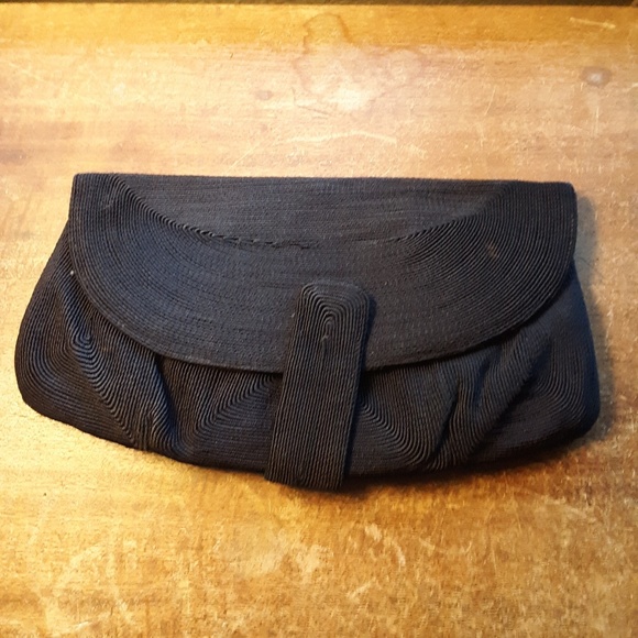 Purse - Picture 1 of 1